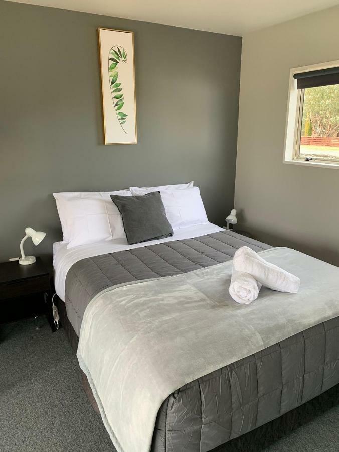 Ranfurly Holiday Park & Motels Экстерьер фото