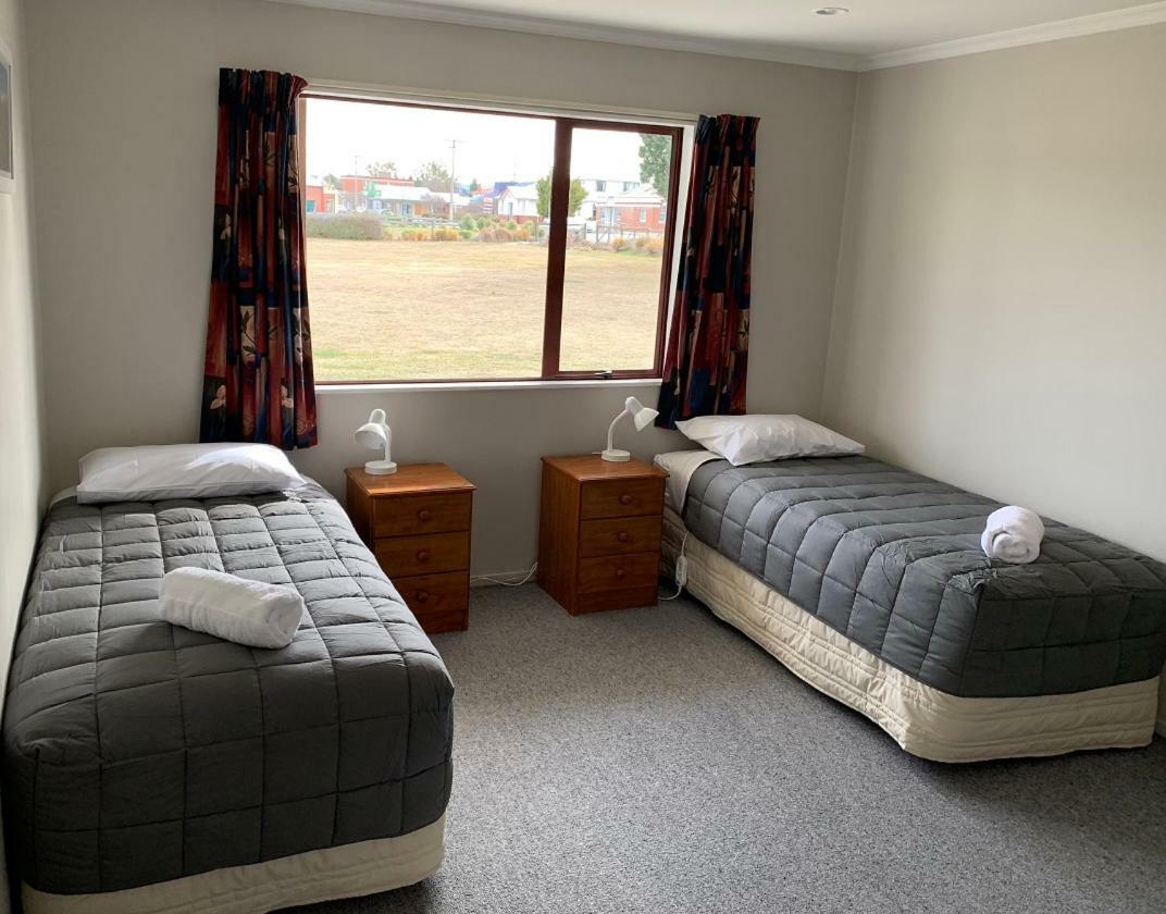 Ranfurly Holiday Park & Motels Экстерьер фото