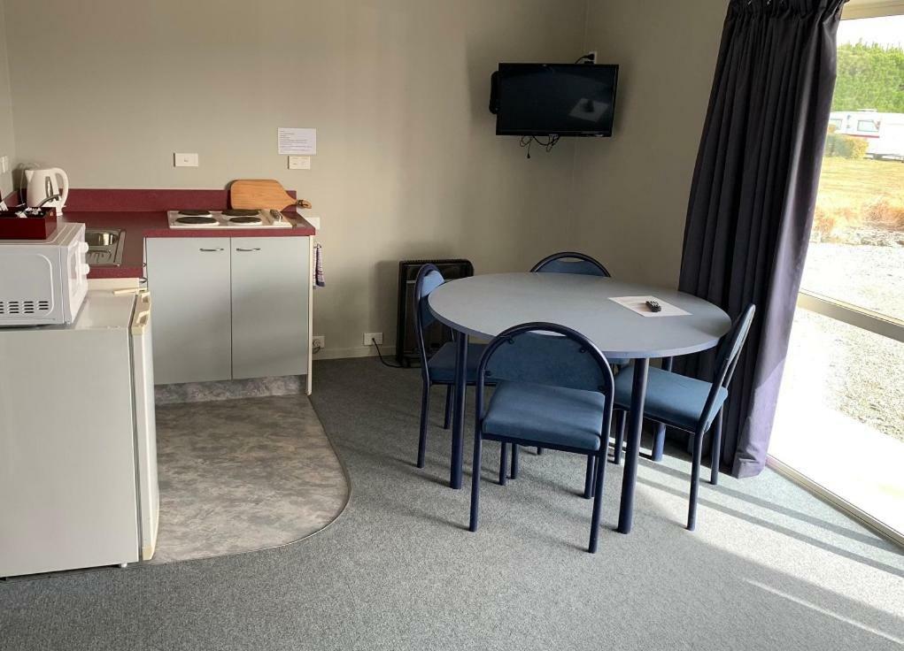 Ranfurly Holiday Park & Motels Экстерьер фото